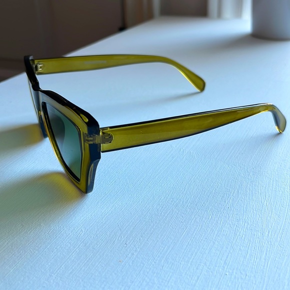 Retro sunglasses - Picture 2 of 3